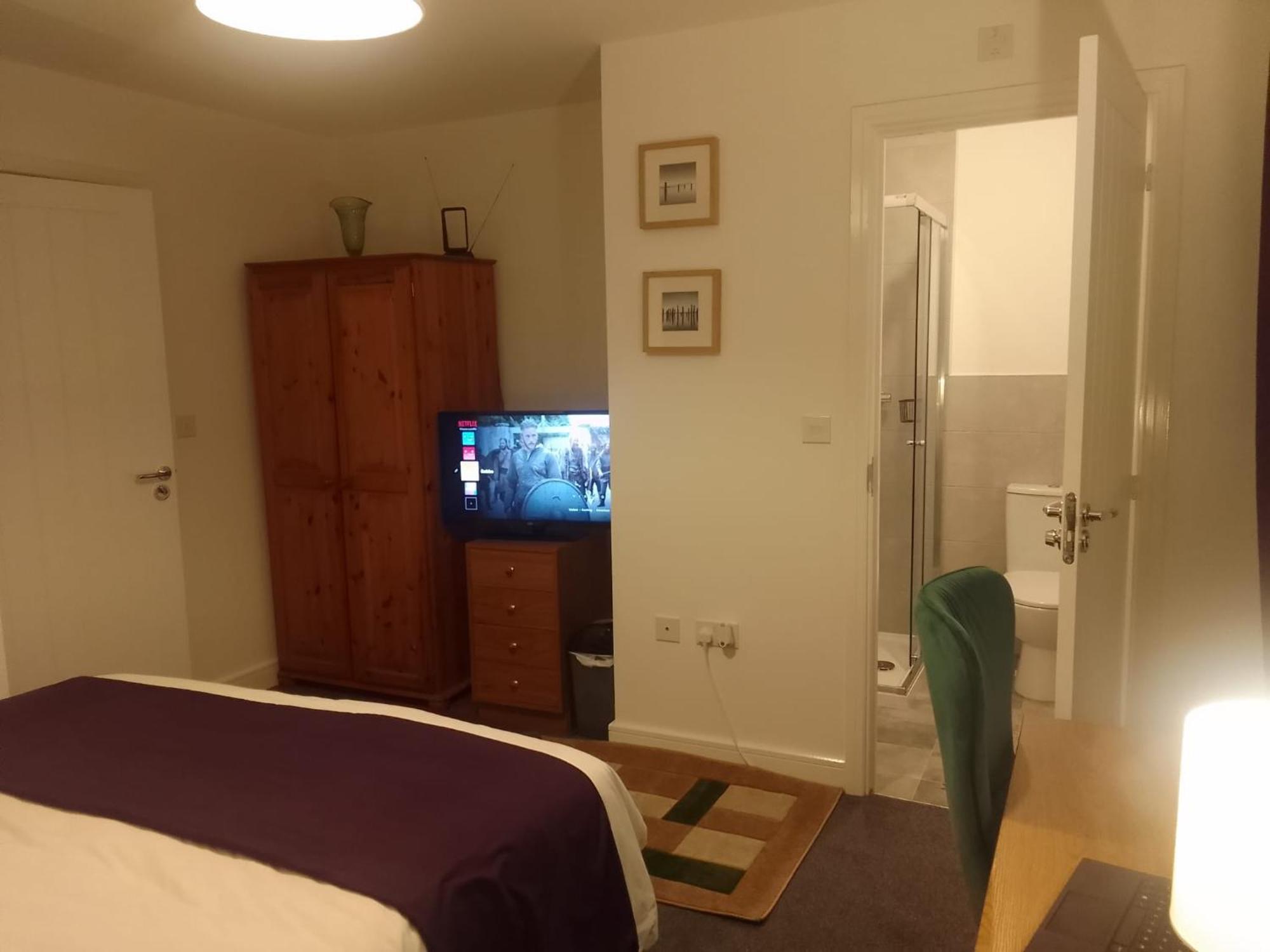 Cosy Stay In Walsall By Ideal Home Bloxwich Exterior foto